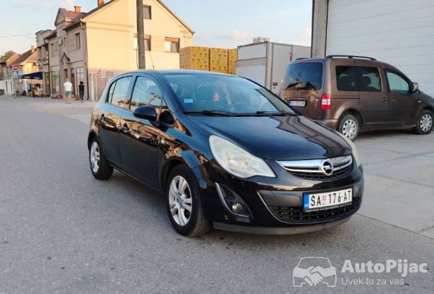 Opel corsa 1.3 dizel 2011 godina
