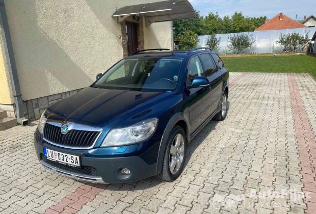 Škoda Octavia Scout 2012 auto pijac