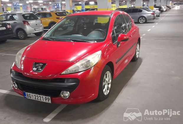 Peugeut  207