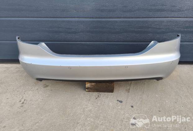 Audi a6 c6 4f zadnji branik