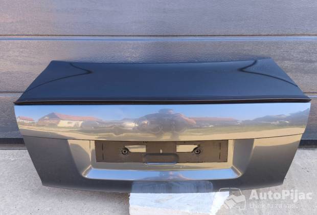 Audi a6 c6 4f gepek vrata