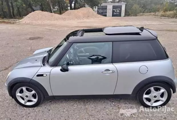 mini_cooper_16i_ocuvan_uvoz_ch_1_polovni_automobili_autopijac.rs