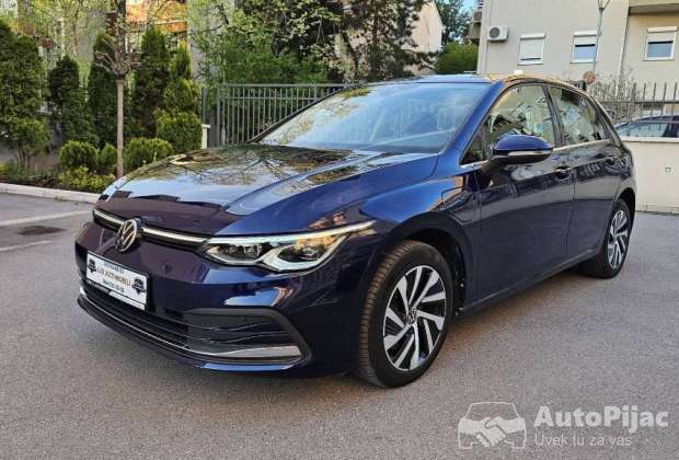 Volkswagen Golf 8 1.4 Hibrid 204																											2021. godište