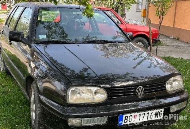Na prodaju golf 3