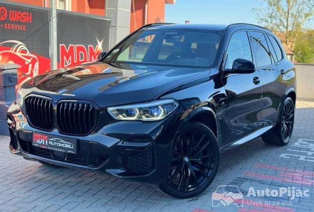 BMW X5 40d/M-SPORT/LASER/22																											2022. godište
