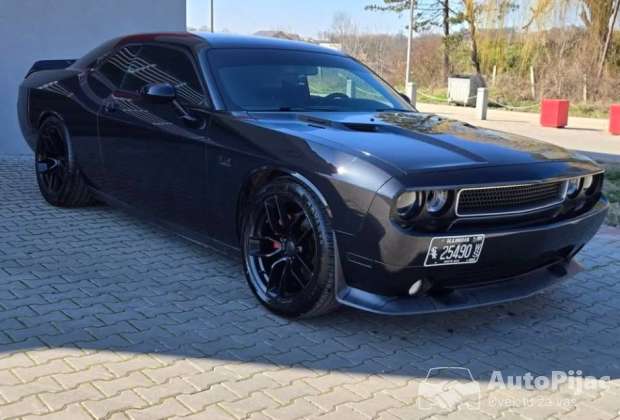 2014 Dodge challenger