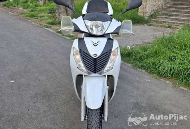 honda_sh_150i_1_polovni_automobili_autopijac.rs