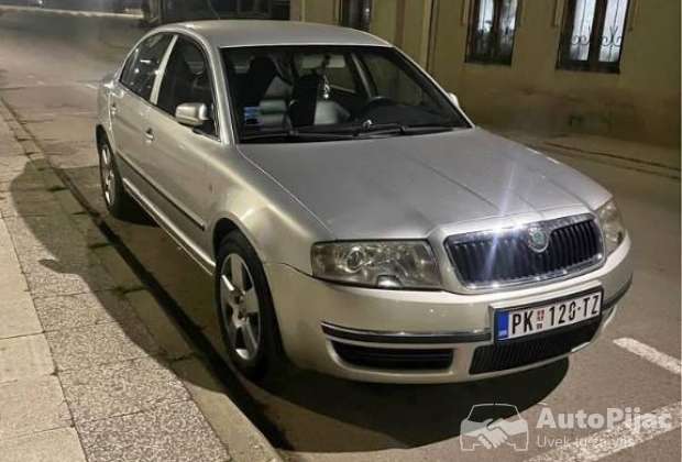 Skoda superb 2.5v6