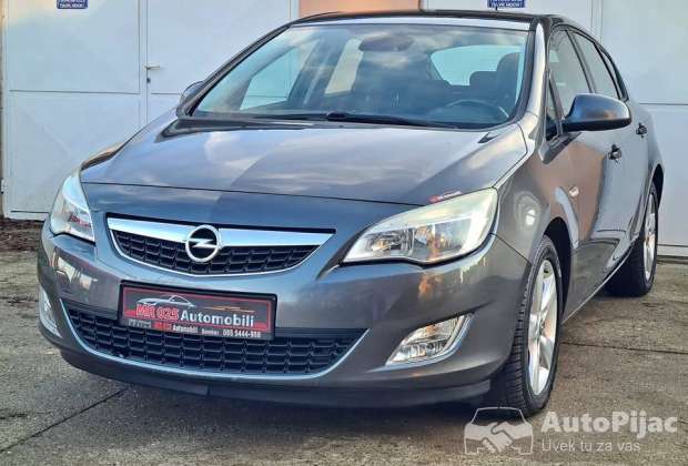 2012 Opel astra 1.7cdti prvi vlasnik