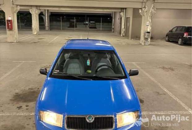 Škoda Fabia 1.2 ben/gas 2004. Tek reg! Atest do 2030. Sedi i vozi. Odlična. Prelepa. Vredi videti