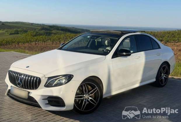 Mercedes Benz E 220 4Matic/Pano/AMG																											2016. godište