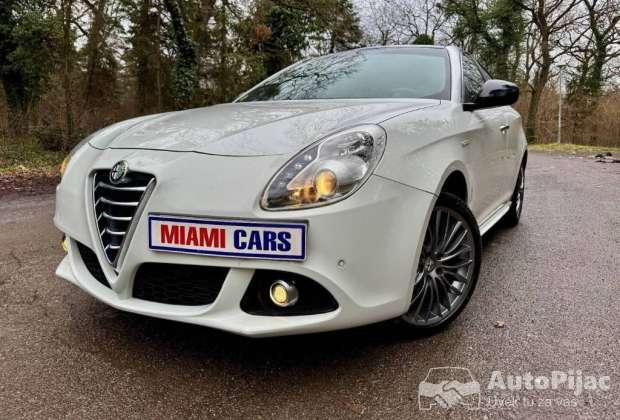 Alfa Romeo Giulietta 2.0 JTDm /FUULL/																											2015. godište
