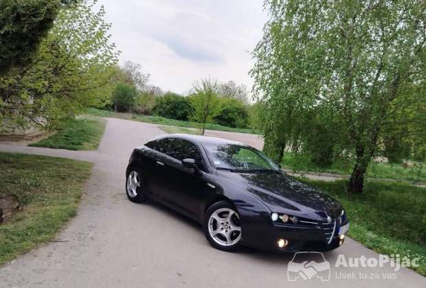 alfa_romeo_brera_3_polovni_automobili_autopijac.rs