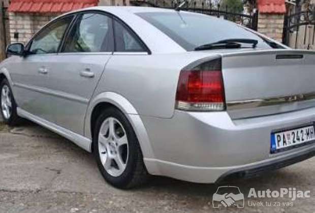 vectra_c_18gts_2003_reg_42026_1_polovni_automobili_autopijac.rs
