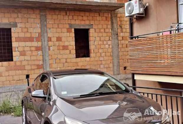 na_prodaju_opel_astra_j_gtc_2012_1_polovni_automobili_autopijac.rs