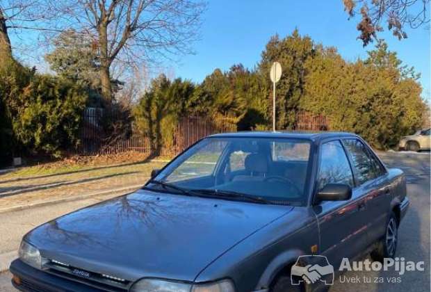 toyota_corolla_1_polovni_automobili_autopijac.rs