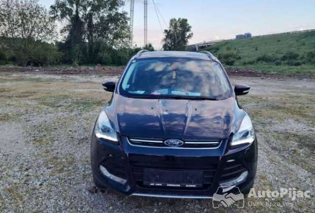 prodajem_dzip_ford_kuga_titanijum_2015_godiste_top_1_polovni_automobili_autopijac.rs