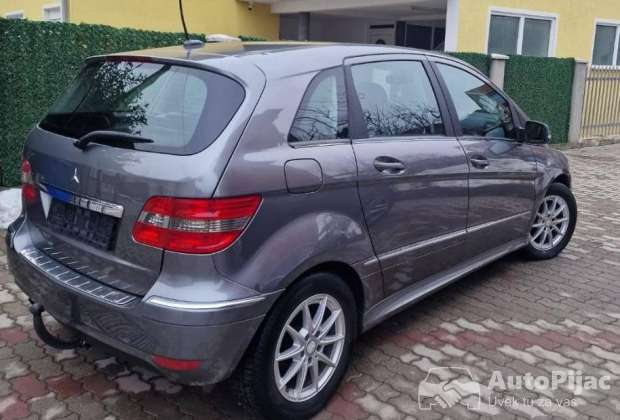 2010_mercedes_b200_restajling_mercedes_b200_restaj_1_polovni_automobili_autopijac.rs