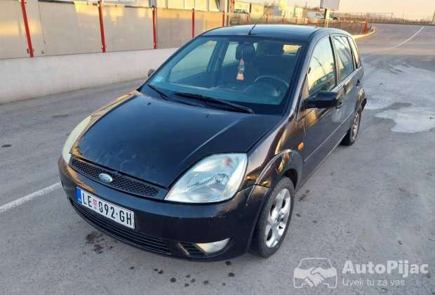FORD FIESTA 2004.god ***samo 1100 eura***. 1.25 benzin-5 VRATA-duple GUME i ALU FELNE---HITNOOO!!!