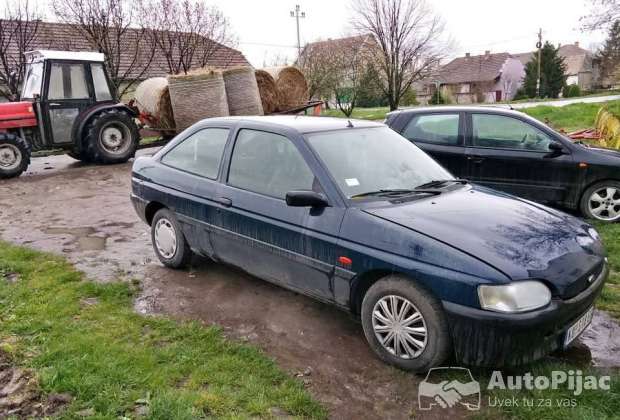 Ford Eskort 1.8 dizel registrovan do kraja godine  otišla glava ili dihtung glave