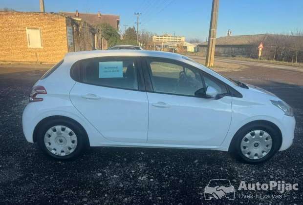 peugeot_208_4_polovni_automobili_autopijac.rs