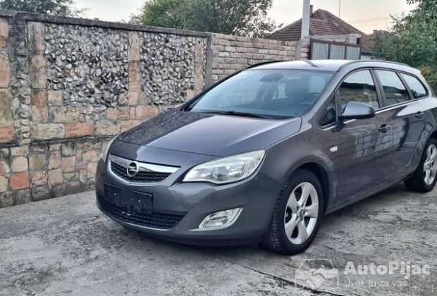 2011_opel_astra_j_17_cdti_1_polovni_automobili_autopijac.rs
