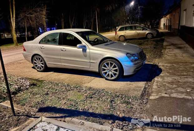 Mercedes C180