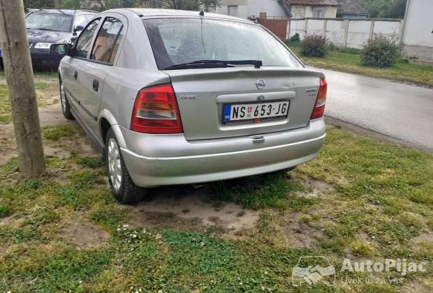 opel_astra_17_hedzbek_2001_god1650e_1_polovni_automobili_autopijac.rs