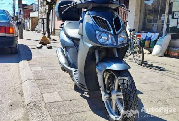 aprilia_sportcity_125_1_polovni_automobili_autopijac.rs