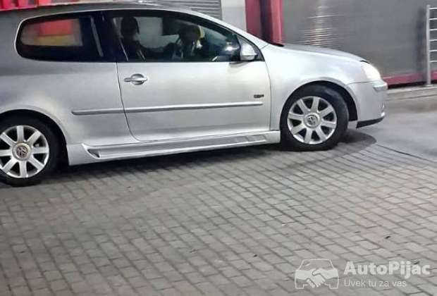 golf_5_19_motor_sport_77kw_tek_reg_ja_vlasnik_moze_1_polovni_automobili_autopijac.rs