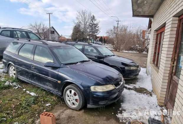 dve_opel_vecere_20dti_1_polovni_automobili_autopijac.rs
