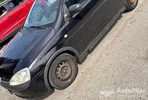 opel_corsa_1_polovni_automobili_autopijac.rs