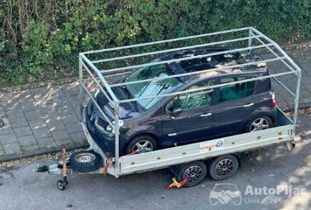 na_prodaju_prikolica_3_tone_nosivost_38x205_u_dobr_1_polovni_automobili_autopijac.rs
