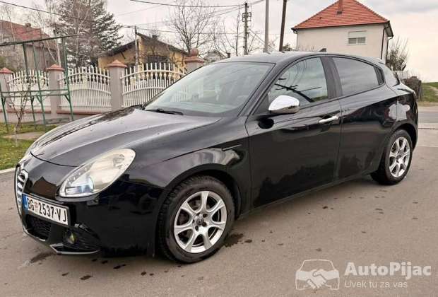 2011_alfa_romeo_giulietta_1_polovni_automobili_autopijac.rs