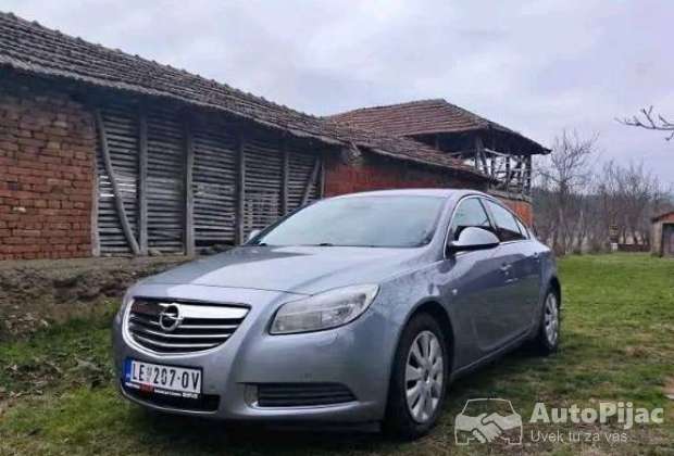 2009 Opel insignia