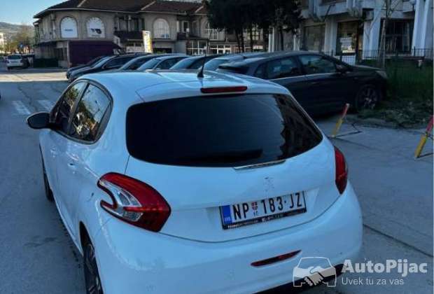 2012 Peugeot 208