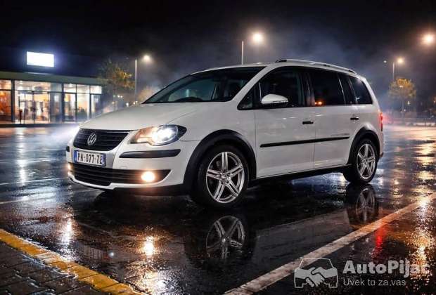 tourancross_1_polovni_automobili_autopijac.rs