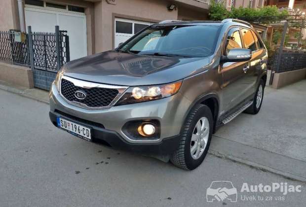 KIA SORENTO 2.2 CRDI 4X4 2010. GOD REG DO 04.2027