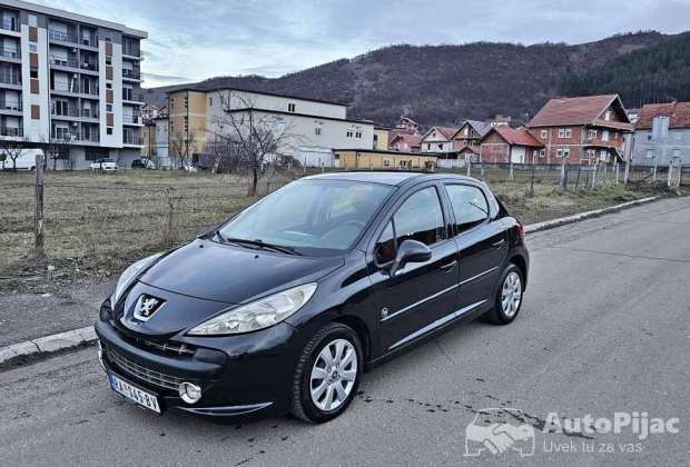 16_hdi_panorama_1_polovni_automobili_autopijac.rs