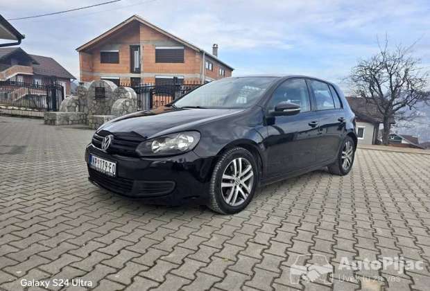 Golf 6 2.0tdi 81kw 2009g dobro stanje dugo Reg dobre gume Moze zamena kes dogovor