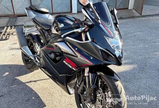 suzuki_gsxr_1000_2006_1_polovni_automobili_autopijac.rs