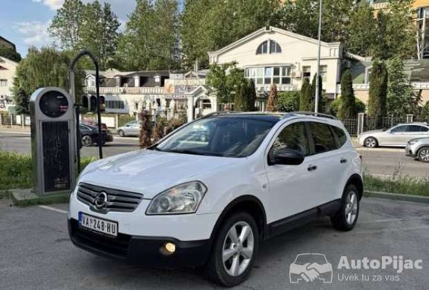 2008 Nissan qashqai +2