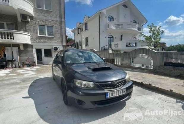 subaru_impreza_1_polovni_automobili_autopijac.rs