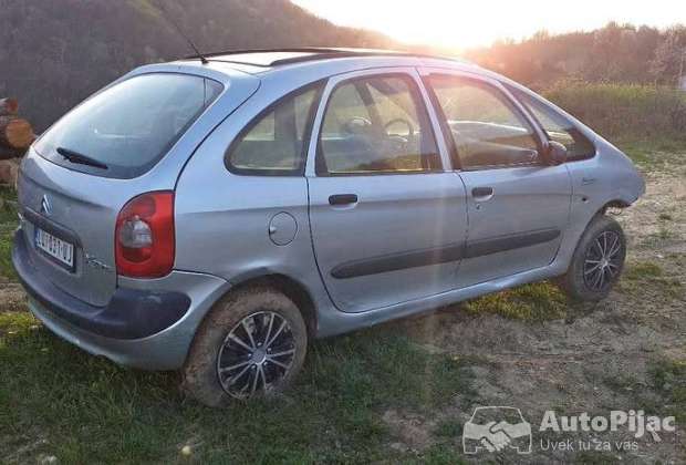citroen_picaso_neispravan_1_polovni_automobili_autopijac.rs