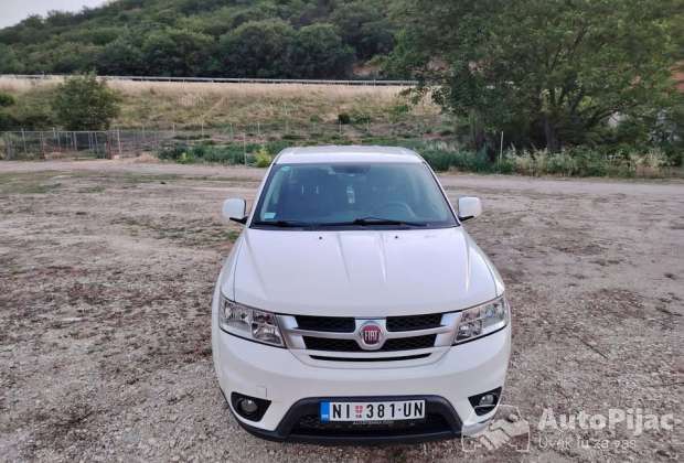 prodajem_dzip_fiat_freemont_2013godiste_20jtd_7sed_1_polovni_automobili_autopijac.rs