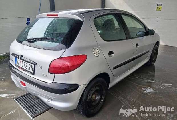 pezo_206_16_benzin_1_polovni_automobili_autopijac.rs