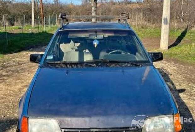 na_prodaju_opel_kadet_1_polovni_automobili_autopijac.rs