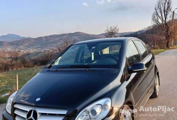 2008_mercedesbenz_bclass_1_polovni_automobili_autopijac.rs