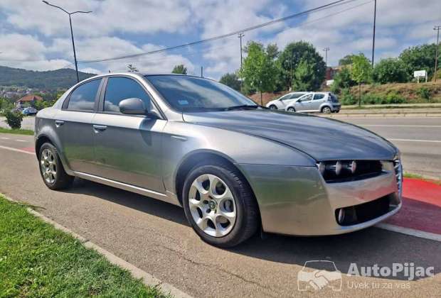 Alfa 159