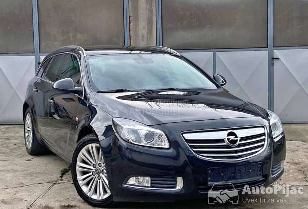 2012 Opel insignia